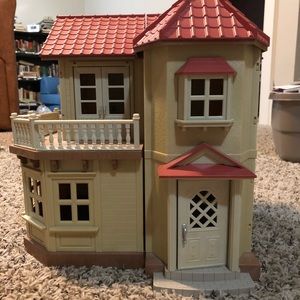 Calico Critter House and Acessories